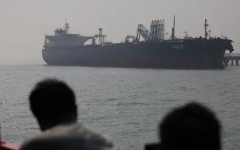 Индия няма да спира покупките на руски петрол след отпадането на санкционни облекчения от САЩ