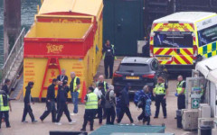 Великобритания: представяш се за гей, получаваш убежище