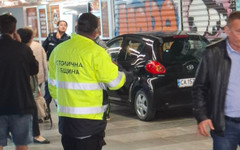 Очевидец за колата в подлеза на Орлов мост: Слезе по стълбите, подскачайки на всяко стъпало