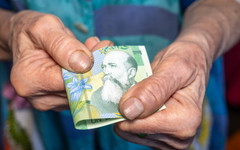 "Операцията е успешна, пациентът е мъртъв": Как икономиите тласкат Румъния към рецесия