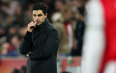 "Микел Артета възпрепятства Арсенал по пътя към титлата": Легенда на "артилеристите" с критики към треньора