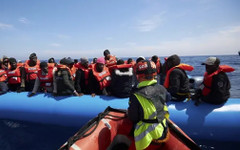 ЕС ще се бори с миграционния натиск още в страните на произход и транзит