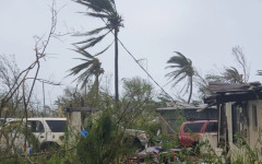 Супертайфунът ''Синлаку'' удари Северните Мариански острови