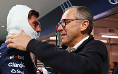 Доменикали: Верстапен трябва да види голямата картина