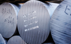Алуминият изстреля индекса на металите в Лондон до рекорд