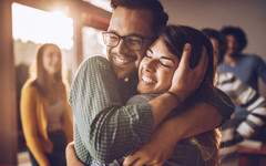 Хормоните на щастието: Как тялото ни създава добро настроение всеки ден