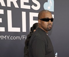 Базел не дава стадиона си за концерт на Кание Уест