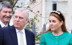 Сара Фъргюсън е забелязана за пръв път след скандалите с Епстийн в луксозен ски курорт