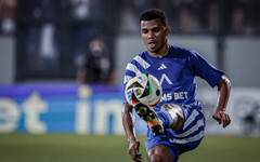 Клуб от Висшата лига си хареса футболист на Левски