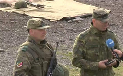 Младежи влизат в ролята на "млади рейнджъри" на полигон край Казанлък