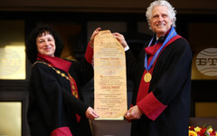 Психологът и лингвист проф. Стивън Пинкър от Харвардския университет стана "доктор хонорис кауза" на Софийския университет