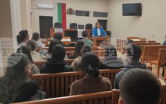 В деня на отворените врати Окръжният съд в Търговище посрещна гимназисти