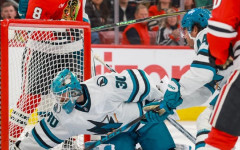 Чикаго приключи сезона в NHL с победа у дома