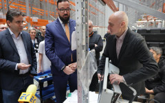 ЦИК показа шаблона за незрящи и склада, в който се съхраняват машините