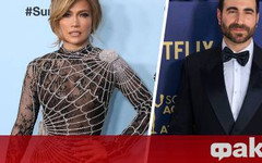 Дженифър Лопес подхрани слуховете за романс с актьора Брет Голдщайн