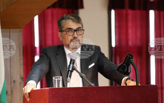 Не е необходим правен акт, който да признае Търново за историческа столица на България, каза адвокат Стефан Марчев