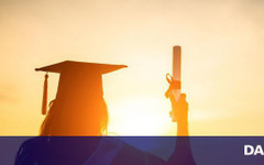 Сбогом на хартиената студентска книжка: Според институциите промените ще са изцяло в полза на студентите