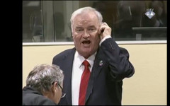 Здравето на Ратко Младич се влошава, той претърпя инсулт в затвора