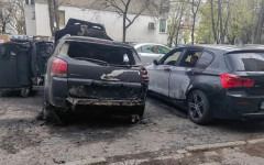 Автомобили пламнаха в "Красно поляна" в София