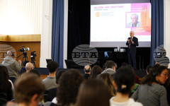 Дигитализацията е важна за културното наследство, но може да се използва двуяко, каза арх. Петър Петров, директор на Националния институт за недвижимо културно наследство