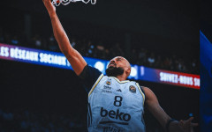 Фенербахче се справи с Лион като гост и си подпечата място в плейофите в Евролигата