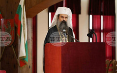 Човешките закони следва да бъдат винаги в хармония с естествения закон и божественото право, каза патриарх Даниил във Велико Търново