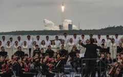 Луната отново е на мода - надпреварата за ресурсите ѝ започна