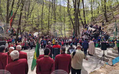 Повече от 500 души участваха в поход на Българския туристически съюз, посветен на 150-ата годишнина от Априлското въстание