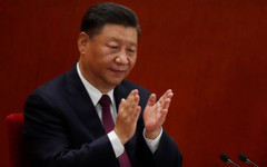 Насред хаоса в Близкия изток Китай променя тактиката си към Тайван и Япония