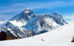 Разследване разкри шокираща схема с фалшиви спасителни операции на Еверест