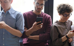 IDC: Samsung и Apple с ръст в доставките на смартфони в началото на 2026