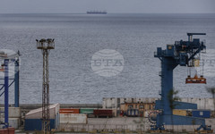 Един човек е ранен при руска атака с дронове по пристанищната инфраструктура и индустриални обекти в Одеска област