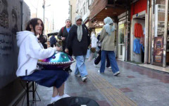 Безработица, глад и недоимък: как изглежда Иран днес