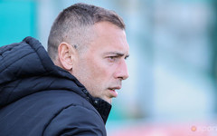 В Ботев решиха окончателно чий треньорски лиценз да ползват до края на сезона