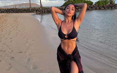 Никол Шерцингер изкушава в латекс