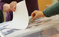 Членове на СИК-ове в Бургас напускат в последния момент