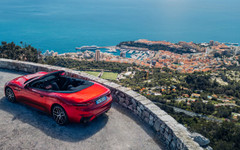 Maserati ни демонстрира силата на GranTurismo и GranCabrio