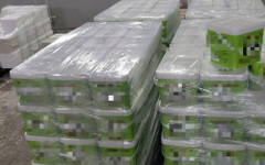 БАБХ конфискува над 3.3 т негодни храни в Бургас и курорти по морето