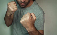 Задържаха трима души след сбиване пред дискотека в Разград