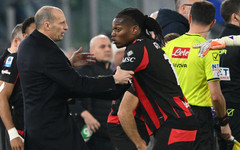 Алегри отново обсъди бъдещето си и призна: Леао се нуждаеше от освиркванията