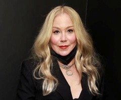 "Може да няма утре": Близки на Кристина Апългейт разкриха подробности за битката ѝ с МС