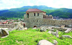 Пламъкът на Априлци! Пещера и новата пролет на въстанието