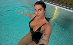 Италианска баскетболистка се фука с тялото си от фитнеса