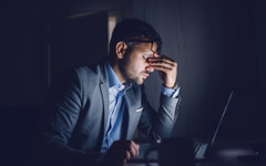 Капанът на успеха: Защо бизнесите се провалят, когато всичко изглежда наред