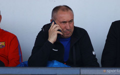 Мъри Стоилов почерпи с чай Емо Костадинов