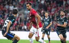 Йоан Стоянов остана на пейката при класически успех на Апоел (Беер Шева)