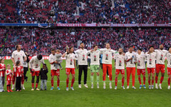 Може ли Байерн да бъде спрян към рекордния требъл