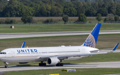 Следващият ви полет може да e с много стар самолет и вероятно няма да разберете