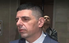 Ивайло Мирчев гласува с машина