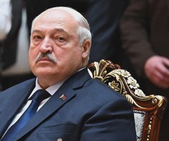 Лукашенко: Светът знае, че Русия ще използва целия си арсенал, за да защити Беларус